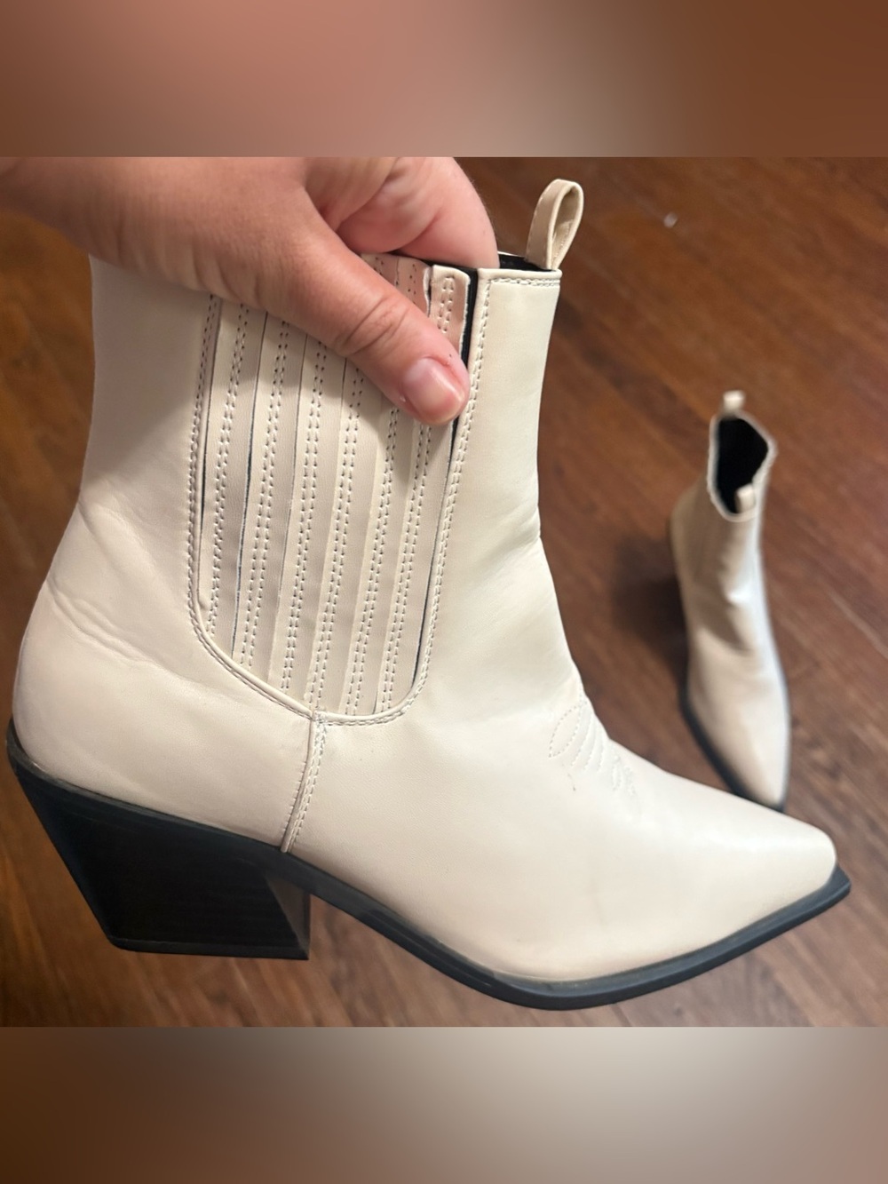 Billini Ellison cowboy booties with heel western white pointed toe women's 10